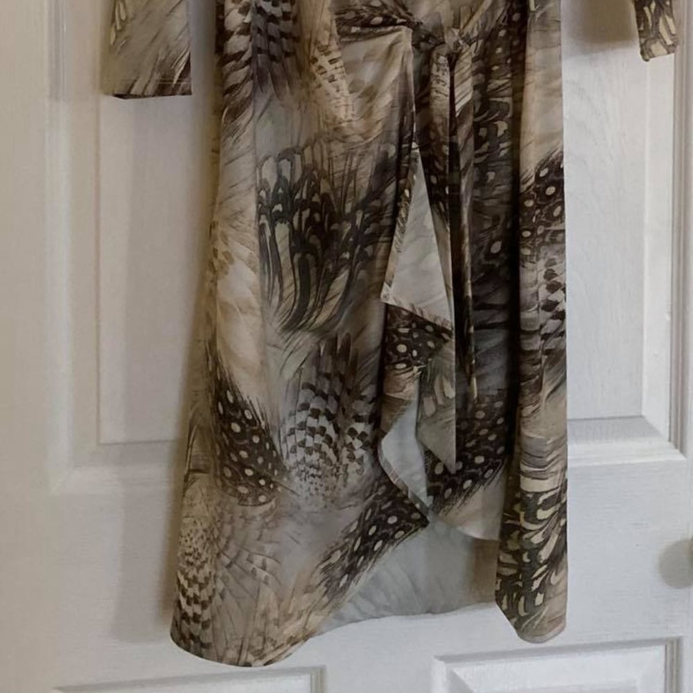 Dress - Picture 4 of 4